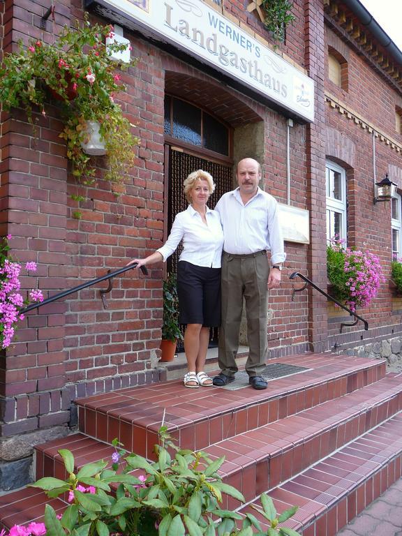 Werners Landgasthaus Lieskau Exterior photo