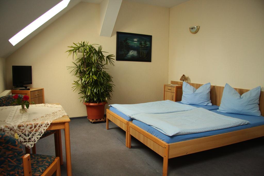 Werners Landgasthaus Lieskau Room photo