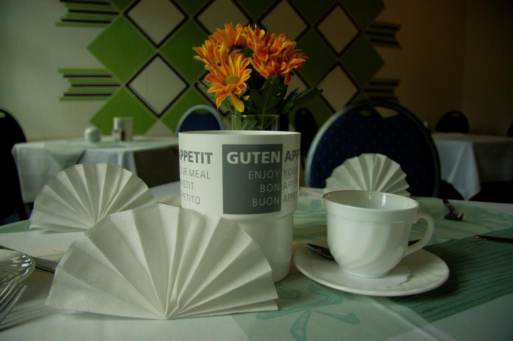 Werners Landgasthaus Lieskau Room photo